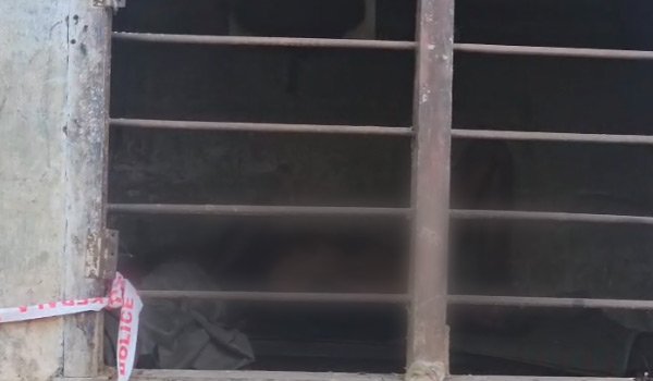 വയോധികനെ വീടിനുള്ളില്‍ മരിച്ച നിലയില്‍ കണ്ടെത്തി.