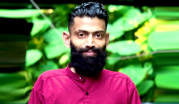 പടക്കംപൊട്ടി യുവാവിന്റെ കൈക്ക് ഗുരുതര പരിക്ക്